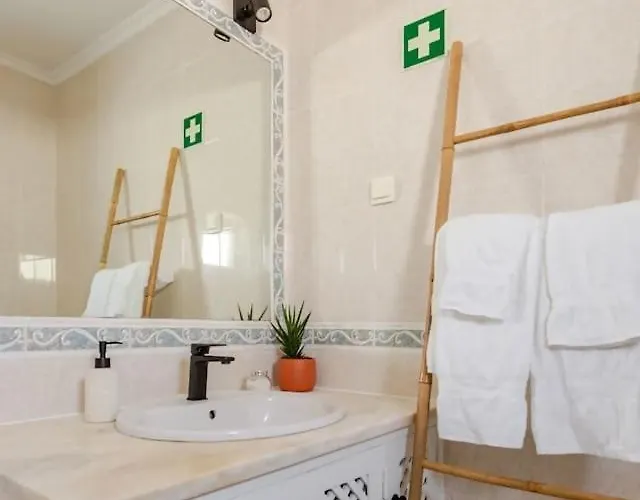 Brisamar Villas: Sol, Mar, Serenidade * Albufeira