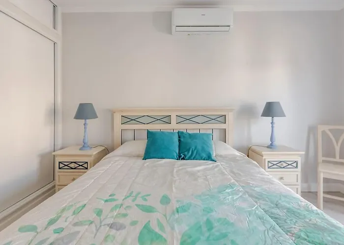 Brisamar Villas: Sol, Mar, Serenidade Albufeira